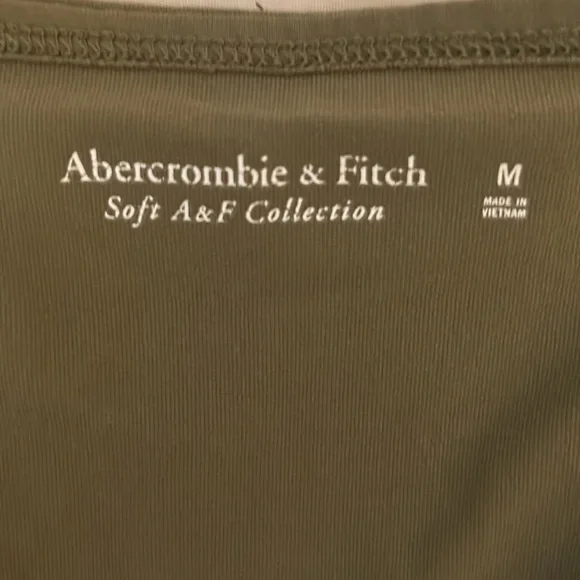 GUC ABERCROMBIE AND FITCH TOP M - Picture 3 of 5